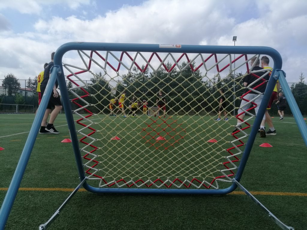 Zdjęcie przedsatwia bramkę tchpukball 