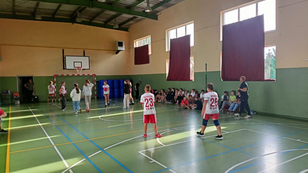 pierwszy mecz tchoukball w Żarach 